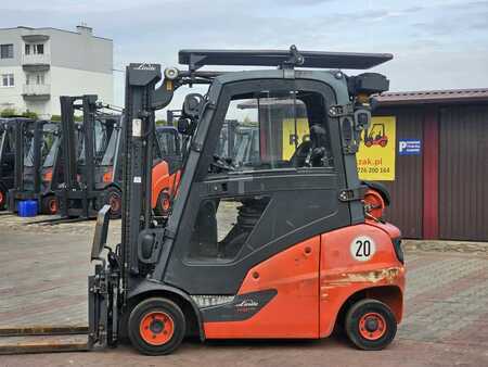 Gázüzemű targoncák 2018  Linde H20T-01 (2)