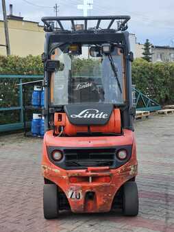 Gázüzemű targoncák 2018  Linde H20T-01 (7)