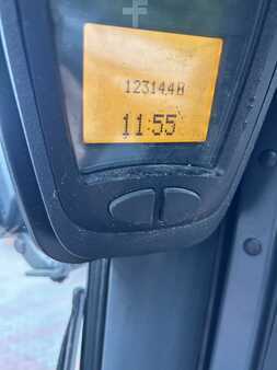 Gas truck 2014  Linde H25T-02 Triplex (6)