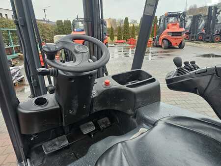 Elektrisk- 4 hjul 2015  Linde E16P-02 (5)