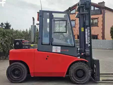 Dieselstapler 2011  Dan Truck 9466C (8)