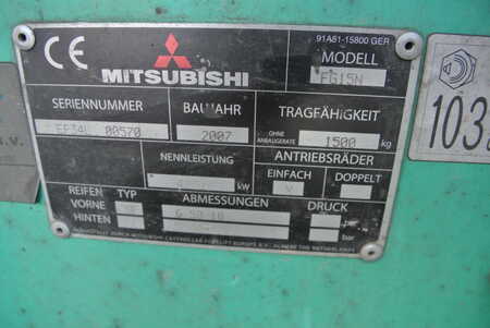 Mitsubishi FG15N erst 2945 St. SE Reifen Seitenschieber
