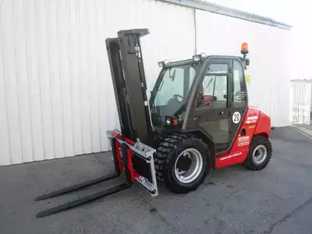 Maastotrukki 2018  Manitou MSI 30T4ST3B (2)