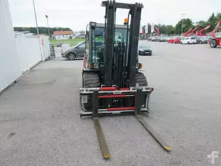 Maastotrukki 2018  Manitou MSI 30T4ST3B (2)