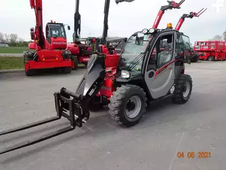 Ładowarki teleskopowe 2021  Manitou MT 420H (1)