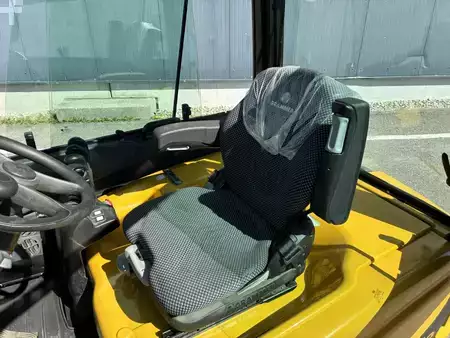 Eléctrico - 4 rodas 2011  Yale ERP 25VL (2)