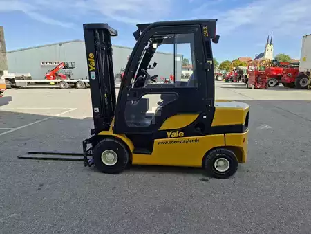 Dieselový VZV 2015  Yale GDP 25LX (3)