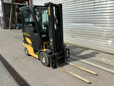 Gas truck 2019  Yale GLP 16VX (2)