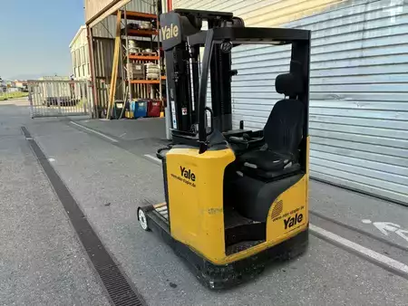 Retráctil 2020  Yale MR 14 (3)