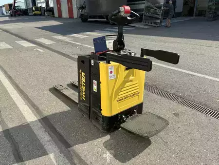 Porta-paletes elétrico 2020  Hyster P 2.0SFBW (4)