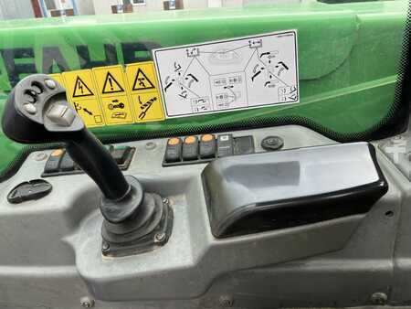 Teleskoptruck fast bom 2013  [div] Agrovector 35.7 - im IST-Zustand (7)
