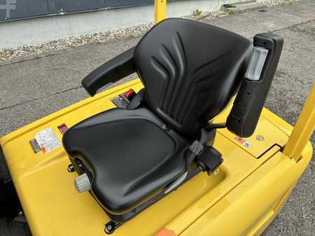 Eléctrica de 3 ruedas 2024  Hyster J 2.0UTTL (3)