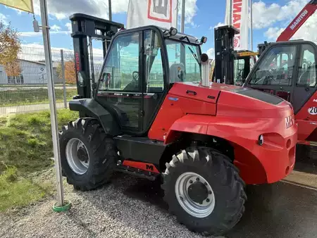 Chariots élévateurs tout terrain 2024  Manitou M 50-4DSTSS1EU (2)