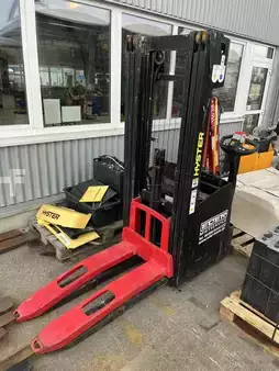 Stacker pedestre 2022  Hyster S 1.6iLAC Verkauf als Teileträger (1)