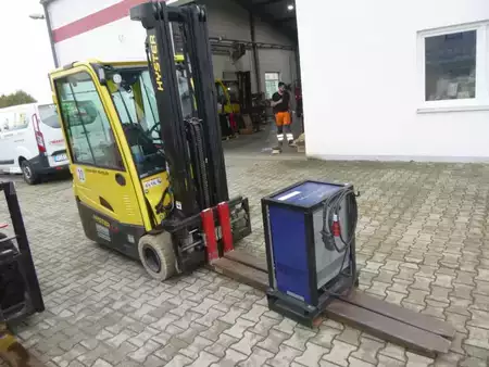 Elektromos 3 kerekű 2020  Hyster J 2.0XNT (4)