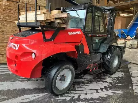 Terepjáró targonca 2022  Manitou M 70-2 (1)
