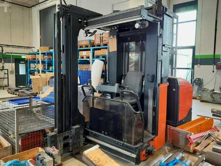 Smalgangstruck 2018  Toyota VCE150A (1)