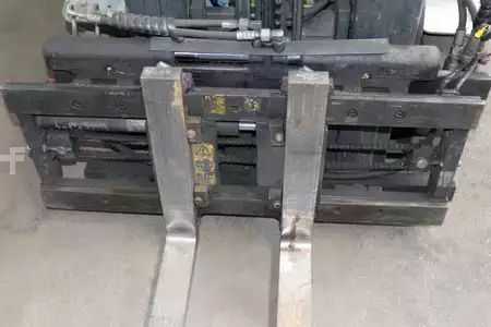 Empilhador a gás 2020  Still RX70-16T (8)