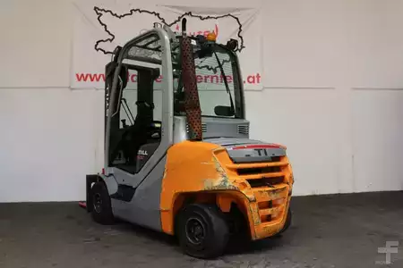 Carrelli elevatori diesel 2017  Still RX70-30 (8)