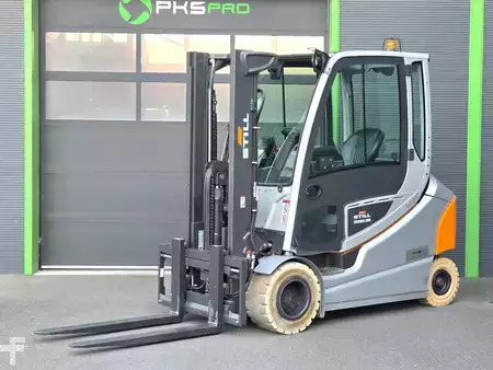 Electric - 4 wheels 2020  Still RX60-35 - Battery 84% (1)