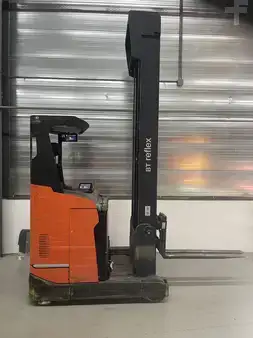 Carretilla retráctil 2023  BT RRE 140 HE (1)