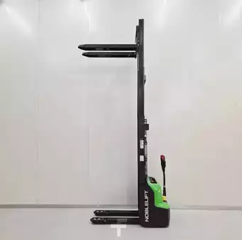 Wózek wysokiego podnoszenia 2026  Noblelift SWB130 D (2)