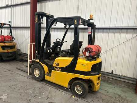Carrelli elevatori GPL 2010  Yale GLP20VX (3)
