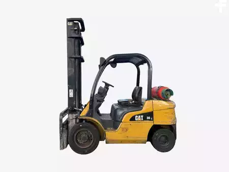 Gázüzemű targoncák 2008  CAT Lift Trucks GP30N (1)