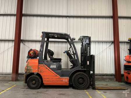LPG Forklifts 2016  Toyota 02-8FGF25 (5) 
