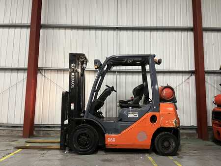 LPG Forklifts 2016  Toyota 02-8FGF20 (1) 