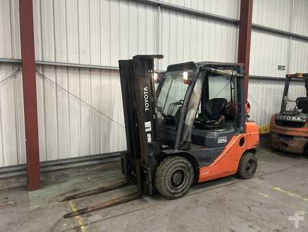 LPG Forklifts 2017  Toyota 02-8FGF25 (2)