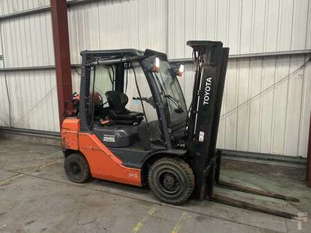 LPG Forklifts 2017  Toyota 02-8FGF25 (4)