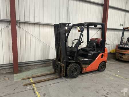 LPG Forklifts 2007  Toyota 02-8FGF18 (2)