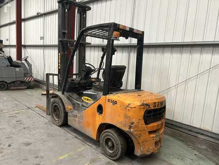 Carrello elevatore diesel 2012  Samuk B30D (3)