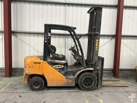 Diesel Forklifts 2012  Samuk B30D (5)