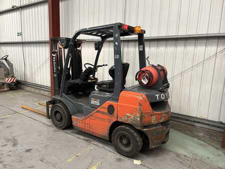 LPG Forklifts 2017  Toyota 02-8FGF25 (3)