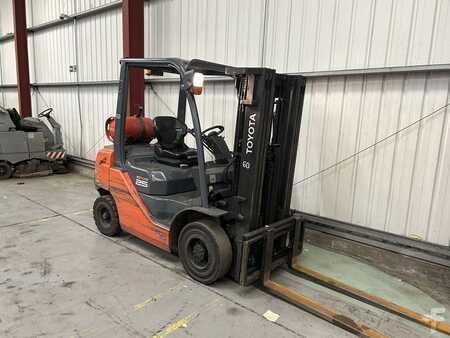 LPG Forklifts 2017  Toyota 02-8FGF25 (4)