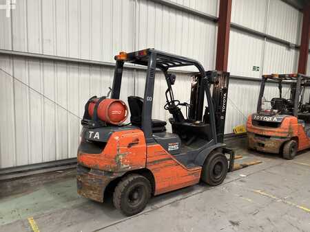 LPG Forklifts 2017  Toyota 02-8FGF25 (6)