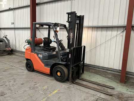 LPG Forklifts 2016  Toyota 02-8FGF25 (4)