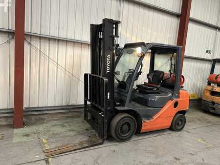 LPG Forklifts 2016  Toyota 02-8FGF25 (2)