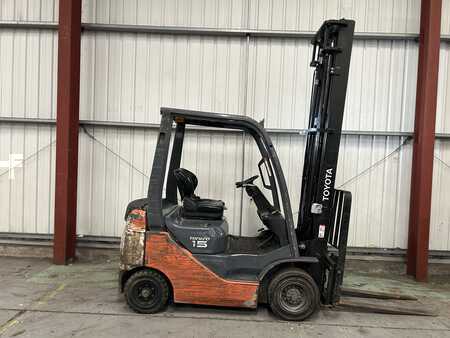 Diesel Forklifts 2017  Toyota 02-8FDF15 (5)