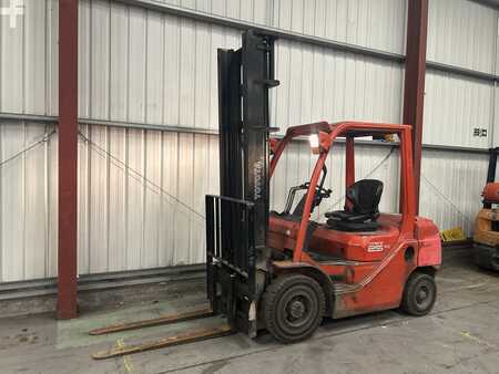 Dieselstapler 2011  Toyota 02-8FDF25 (2)