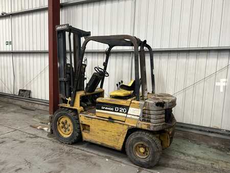 Dieselstapler 1995  Daewoo D20 (3)