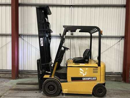 Elektro 4 Rad 2006  CAT Lift Trucks EP20K-PAC (1)