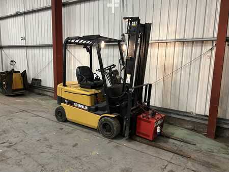 Elektro 4 Rad 2003  CAT Lift Trucks EP20KC (4)