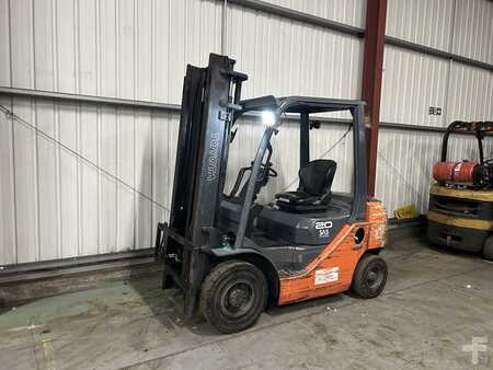 Diesel Forklifts 2014  Toyota 8FD20 (2)