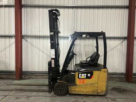 Electric - 3 wheels 2017  CAT Lift Trucks EP18CPNT (1)