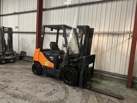 Diesel heftrucks 2013  Doosan D30S-5 (4)