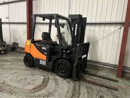 Diesel heftrucks 2013  Doosan D30S-5 (4)