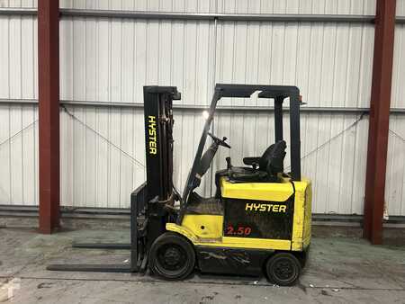 Electric - 4 wheels-Hyster-E2.50XM